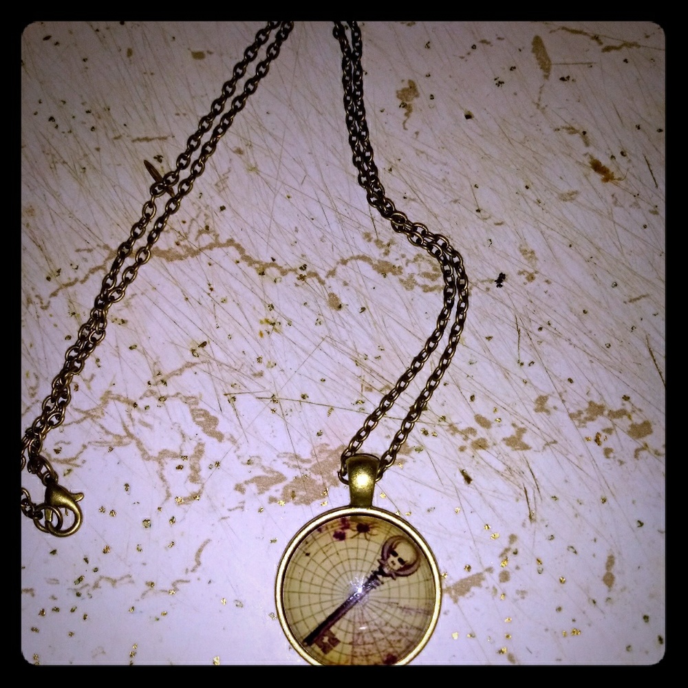 🆕Lost Symbol Skeleton Key Necklace